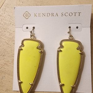 Kendra Scott Neon Yellow Skylars (2inch)